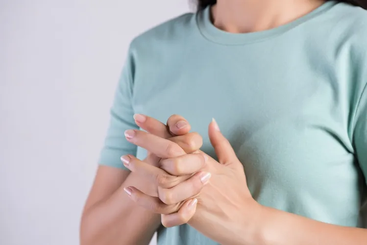 Knuckle cracking and arthritis treatment